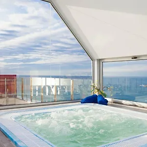 https://urh-excelsior.catalonia-hotels.com